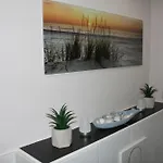 Wellnessapartment Nr2 Mit Infrarot Sauna - Wallbox - Netflix - Wlan דירה